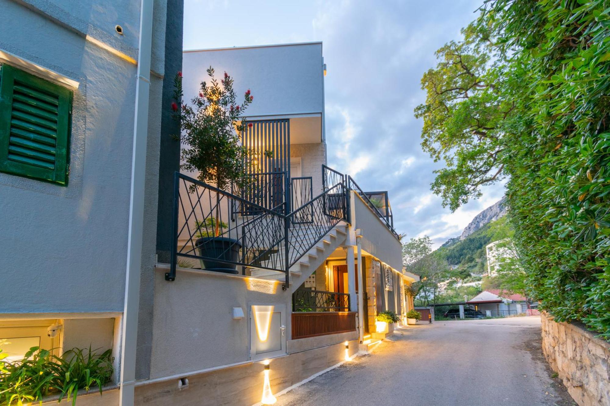 Apartments Villa Tomas Brela Exterior photo